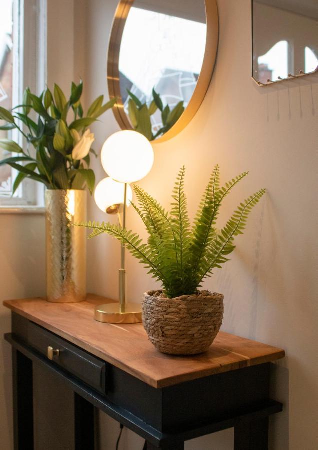The Belfast Boutique Central Cozy Sleeps7 (Adults Only) Eksteriør bilde